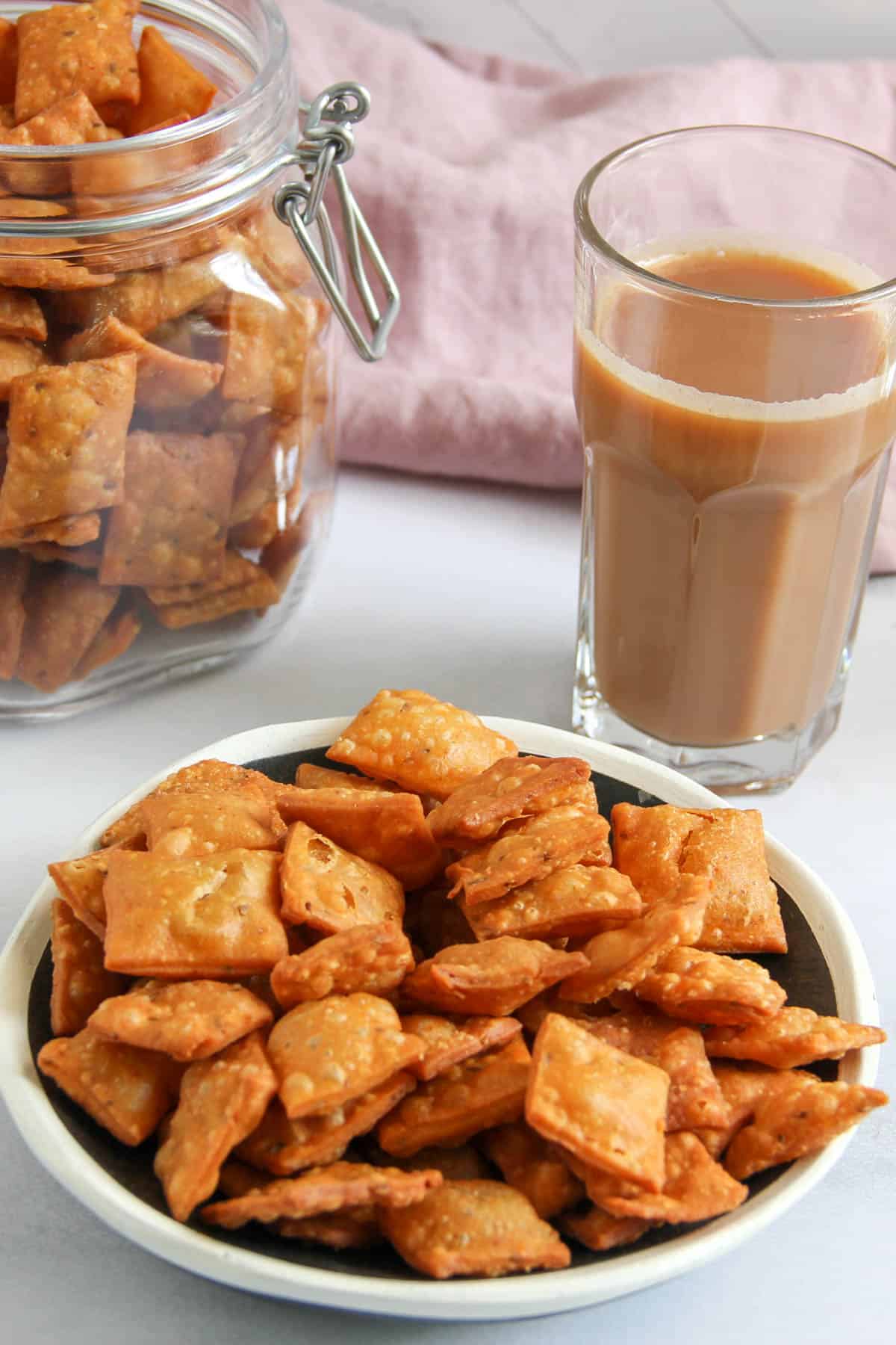 Crispy Namak Para