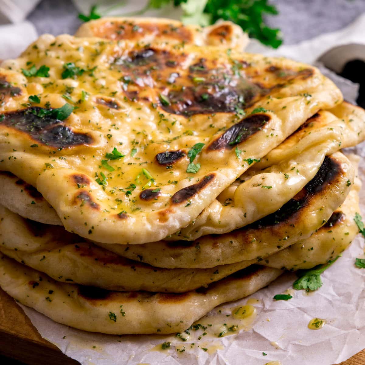 Crispy Tandoori Garlic Naan